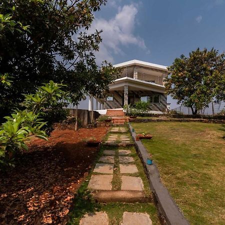 Aqua & Sage By Stayvista - Riverside Villa With Pool & Terrace Karjat Kültér fotó