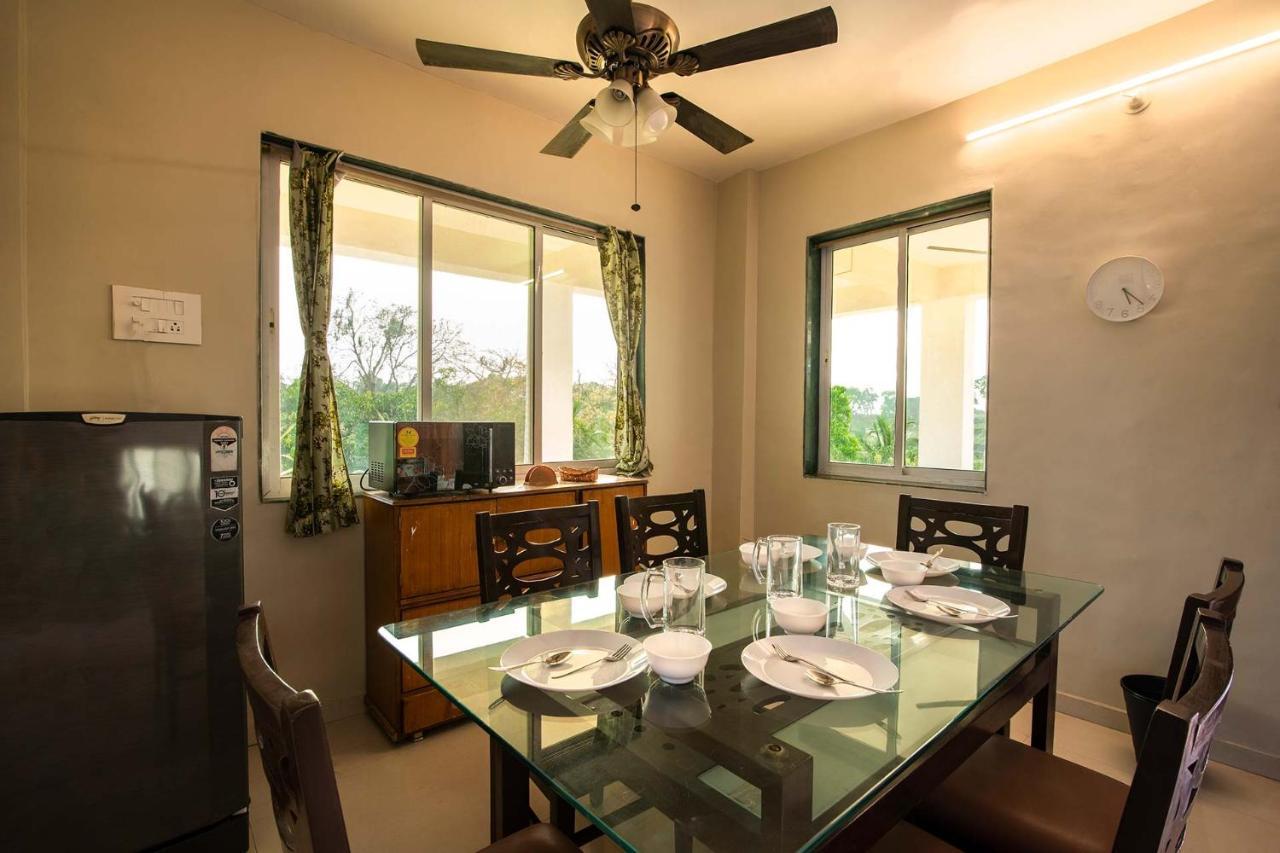 Aqua & Sage By Stayvista - Riverside Villa With Pool & Terrace Karjat Kültér fotó