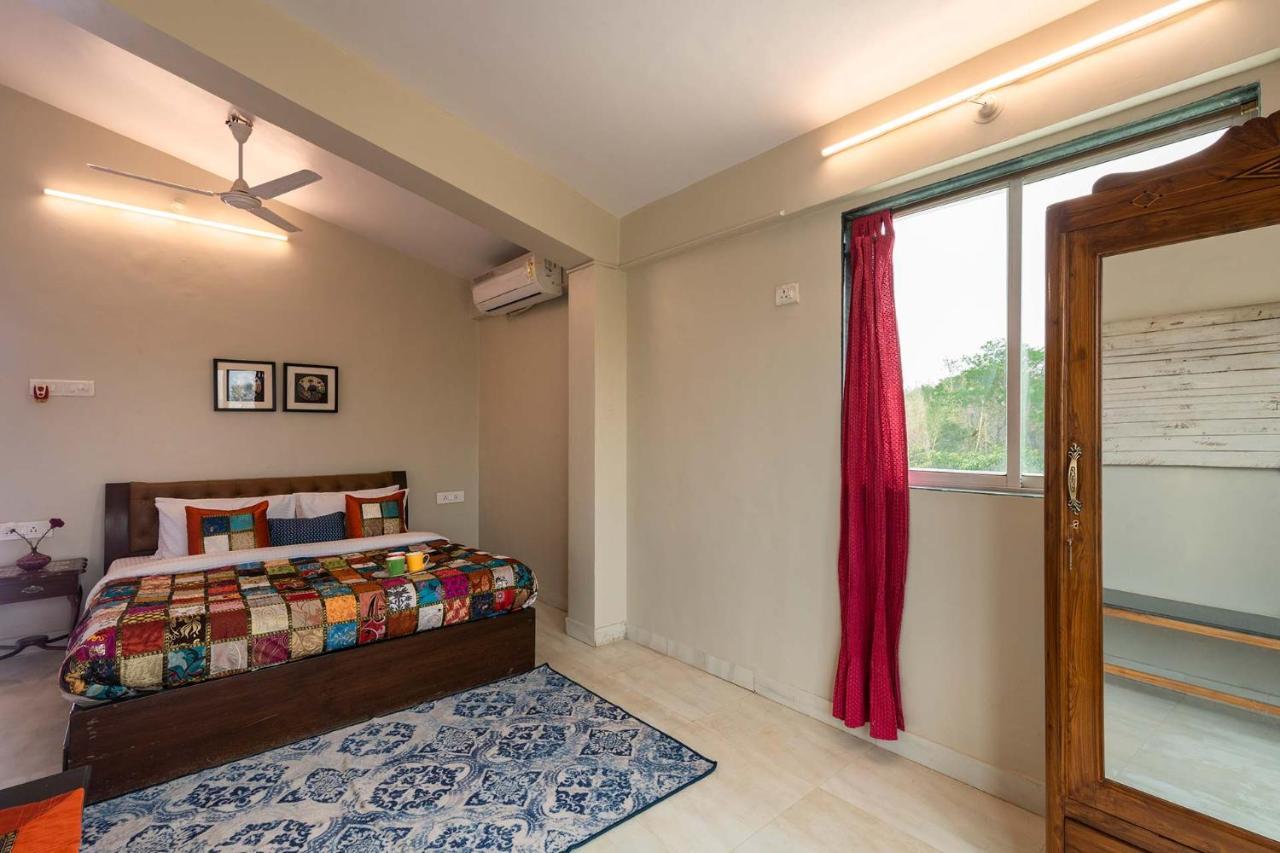 Aqua & Sage By Stayvista - Riverside Villa With Pool & Terrace Karjat Kültér fotó